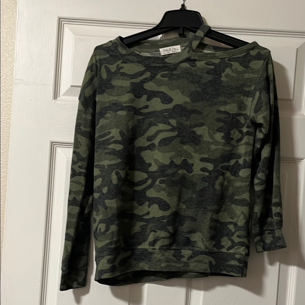 Green Long Sleeve Camouflage Tee